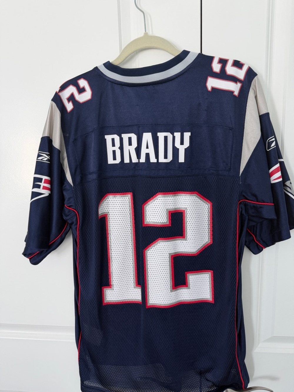 NFL New England Patriots Tom Brady #12 Football Jersey - Picture 4 of 4